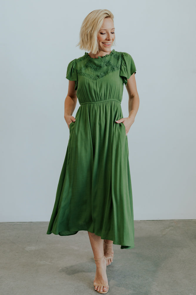 Prestyn Green Midi Dress with Lace Detail & Pockets