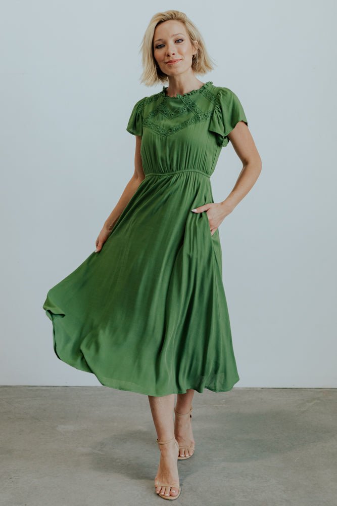 Prestyn Green Midi Dress with Lace Detail & Pockets