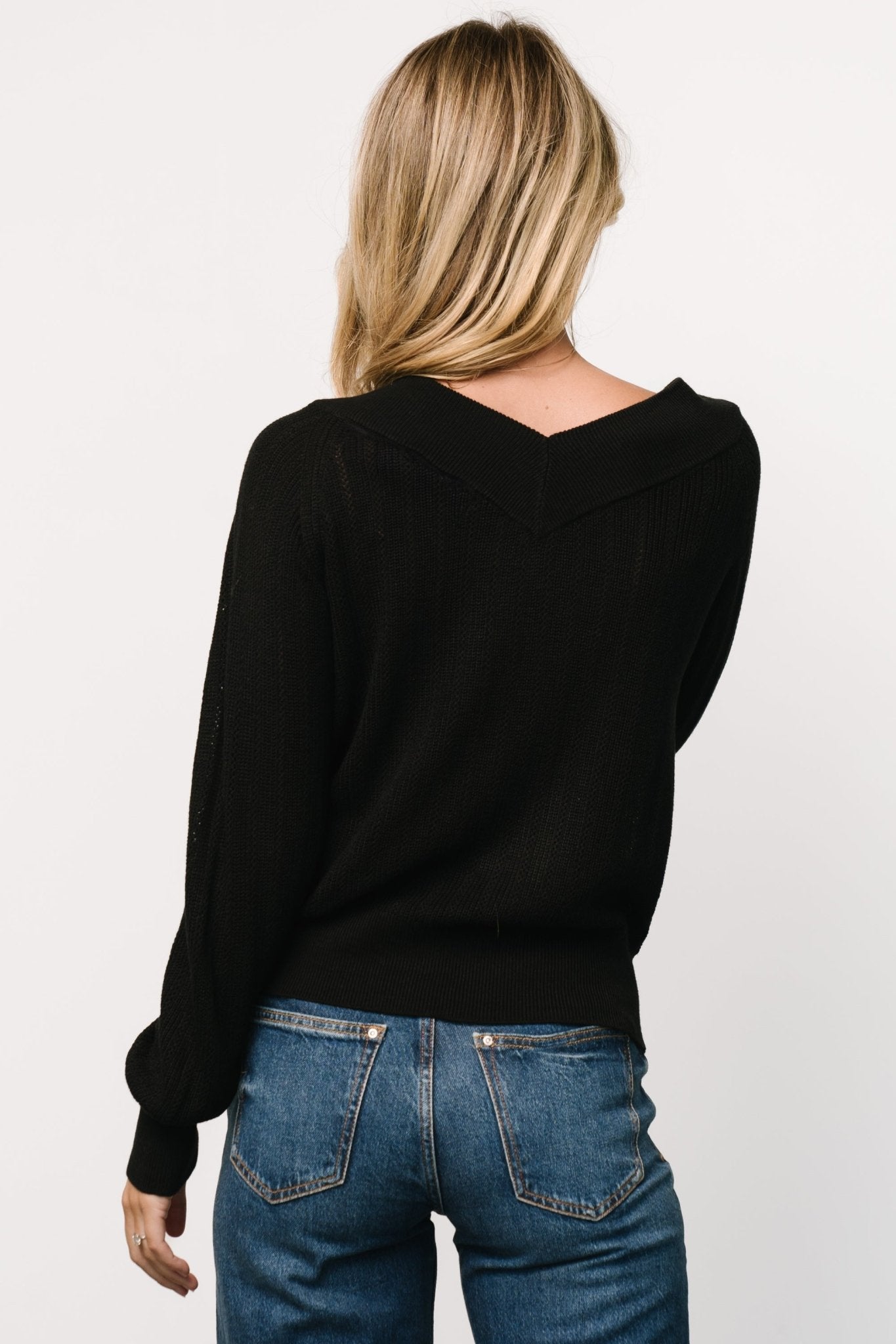 Ashby Chunky Knit V-Neck Sweater Top in Black