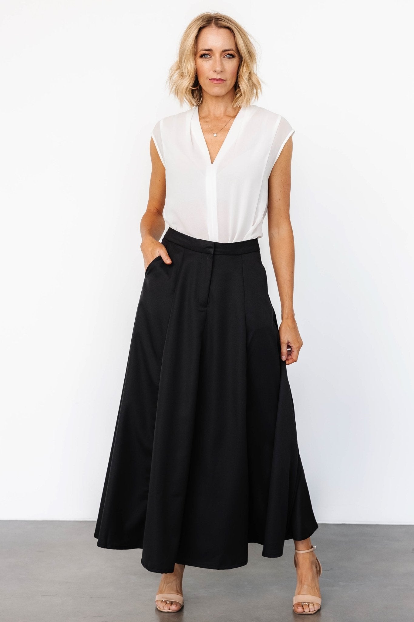 Shaylyn Black Maxi Skirt with Slash Pockets & Flared Silhouette