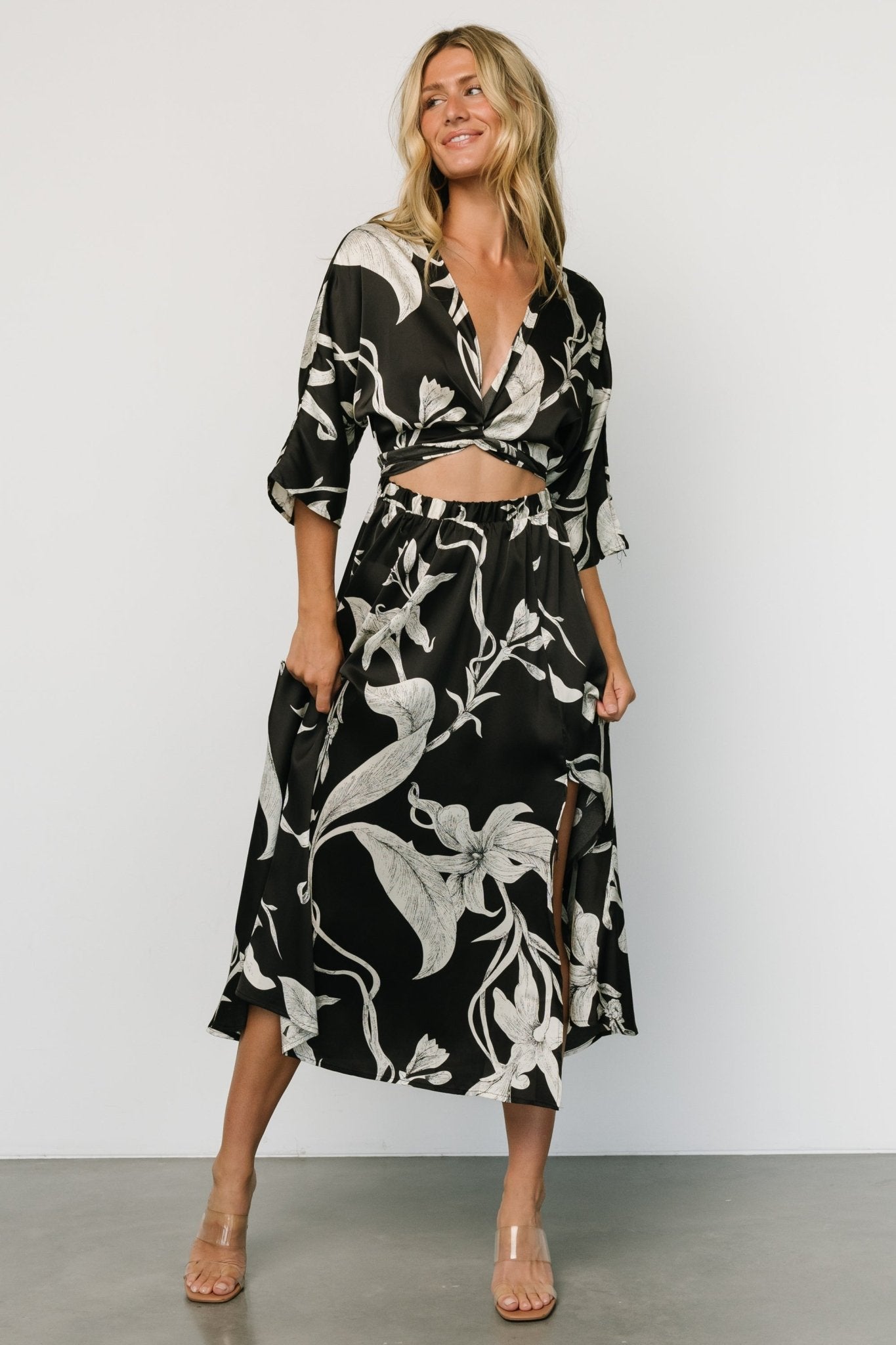 Black Floral Front Tie Dress with Kimono Sleeves – Avryll