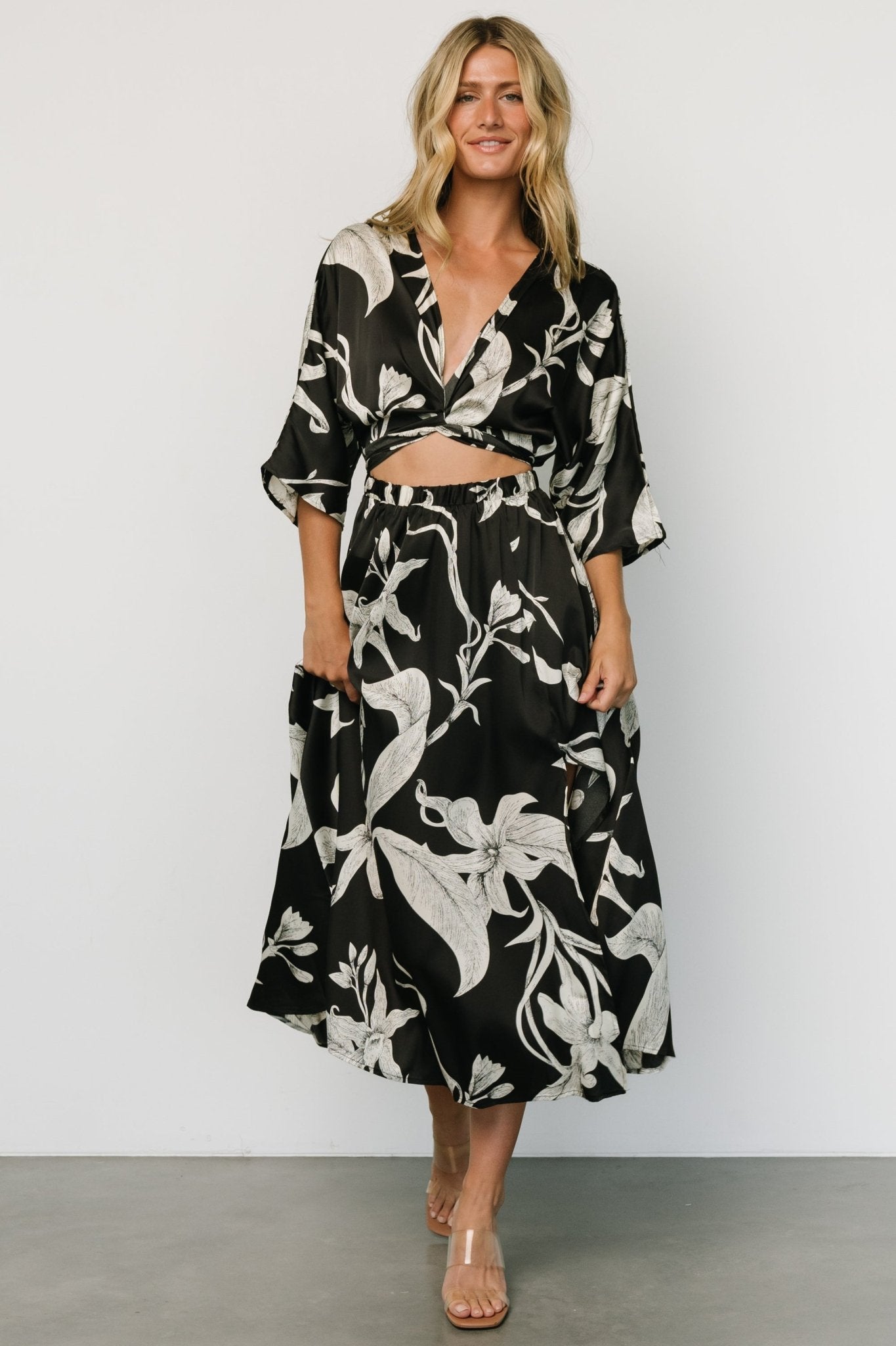Black Floral Front Tie Dress with Kimono Sleeves – Avryll