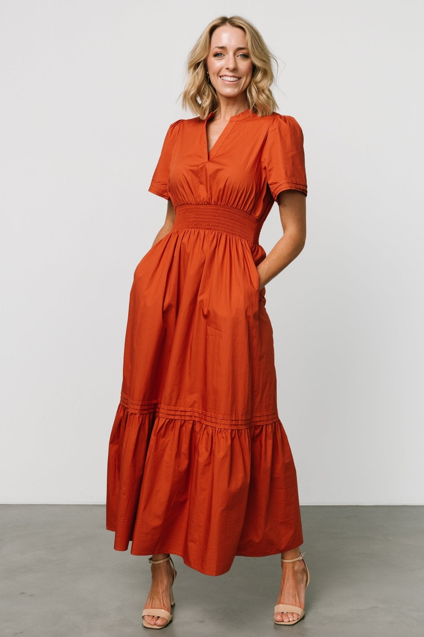 Vera Cotton Maxi Dress with Pockets – Rust Orange Smocked Waist