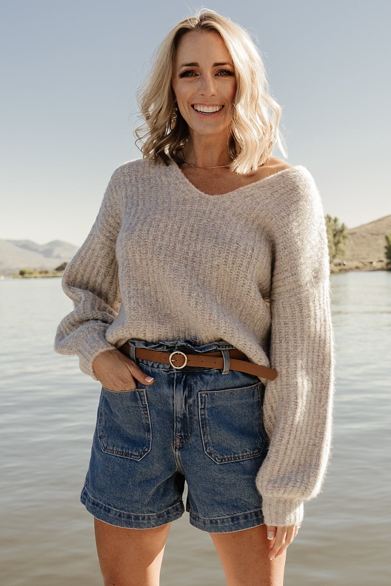 Brynna Bubble Sleeve Knit Sweater | V-Neck & Multi-Color