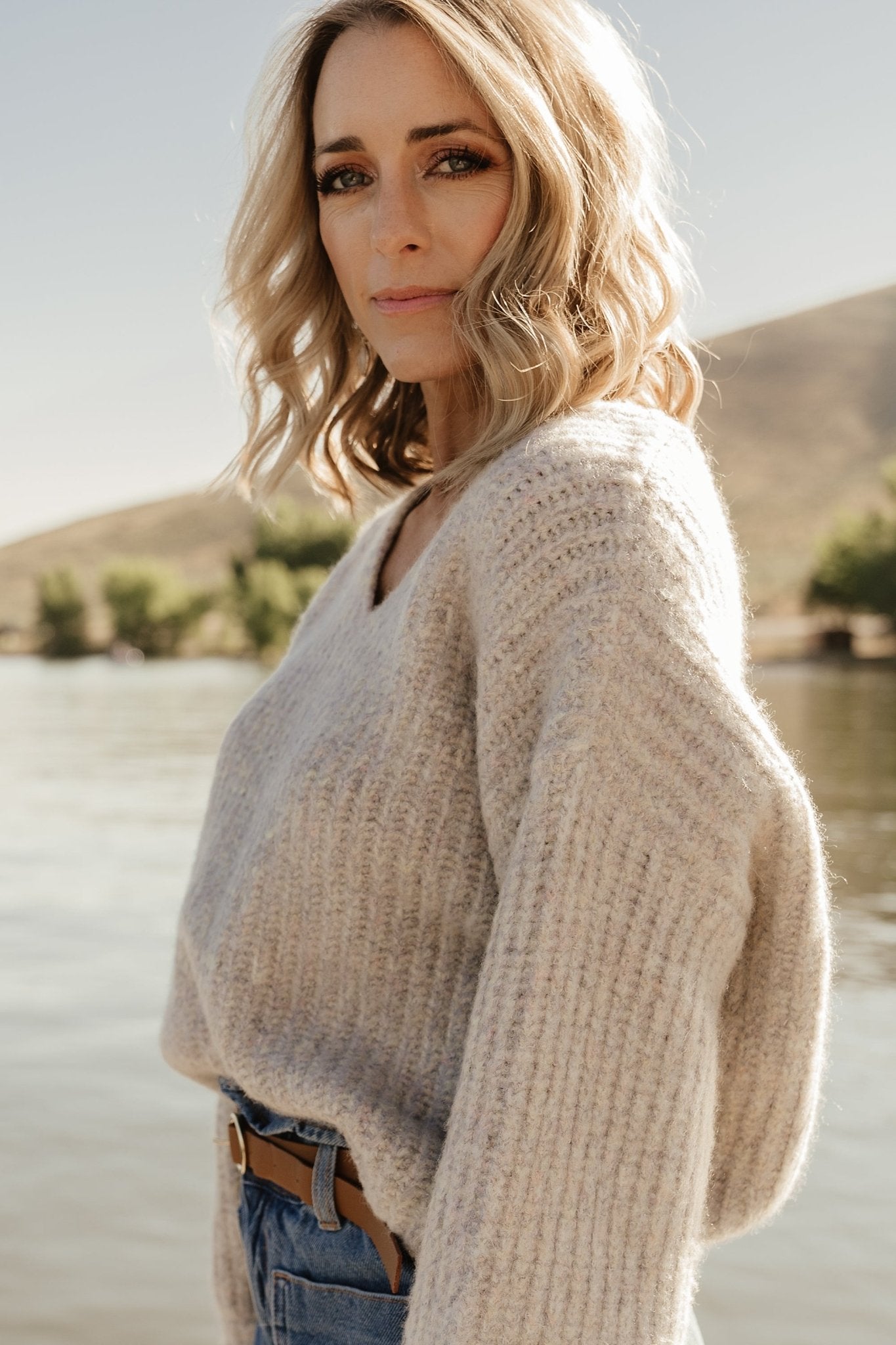 Brynna Bubble Sleeve Knit Sweater | V-Neck & Multi-Color