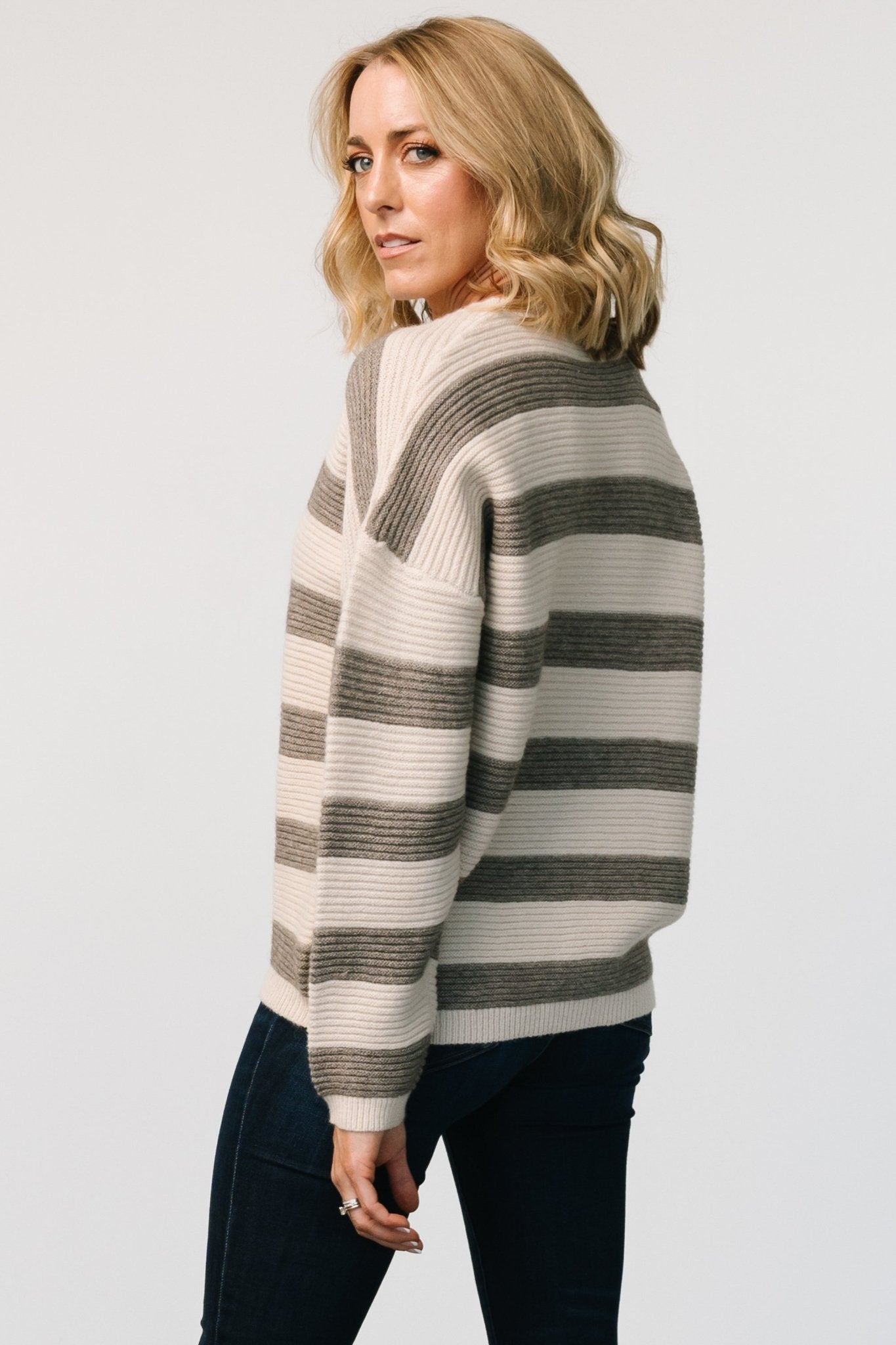 Cream & Gray Striped Knit Sweater – Ellington Cozy Ribbed Pullover