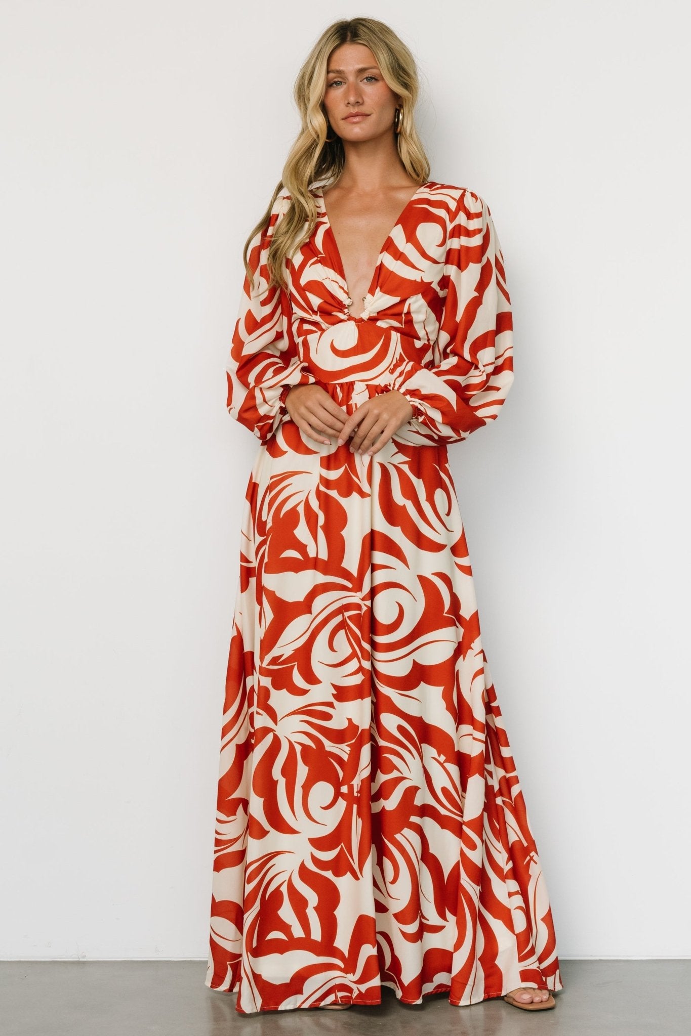 Cream & Rust Floral Maxi Dress with V-Neck & Gold Hoop Detail