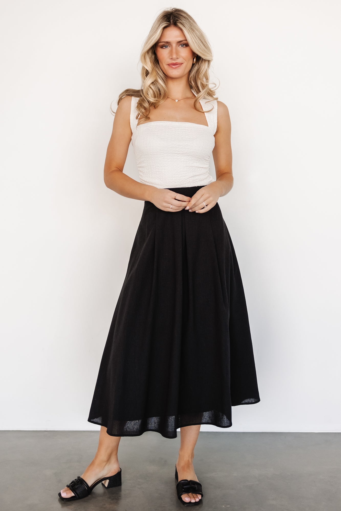Black Pleated Midi Skirt by Katie – Linen High-Waist with Pockets